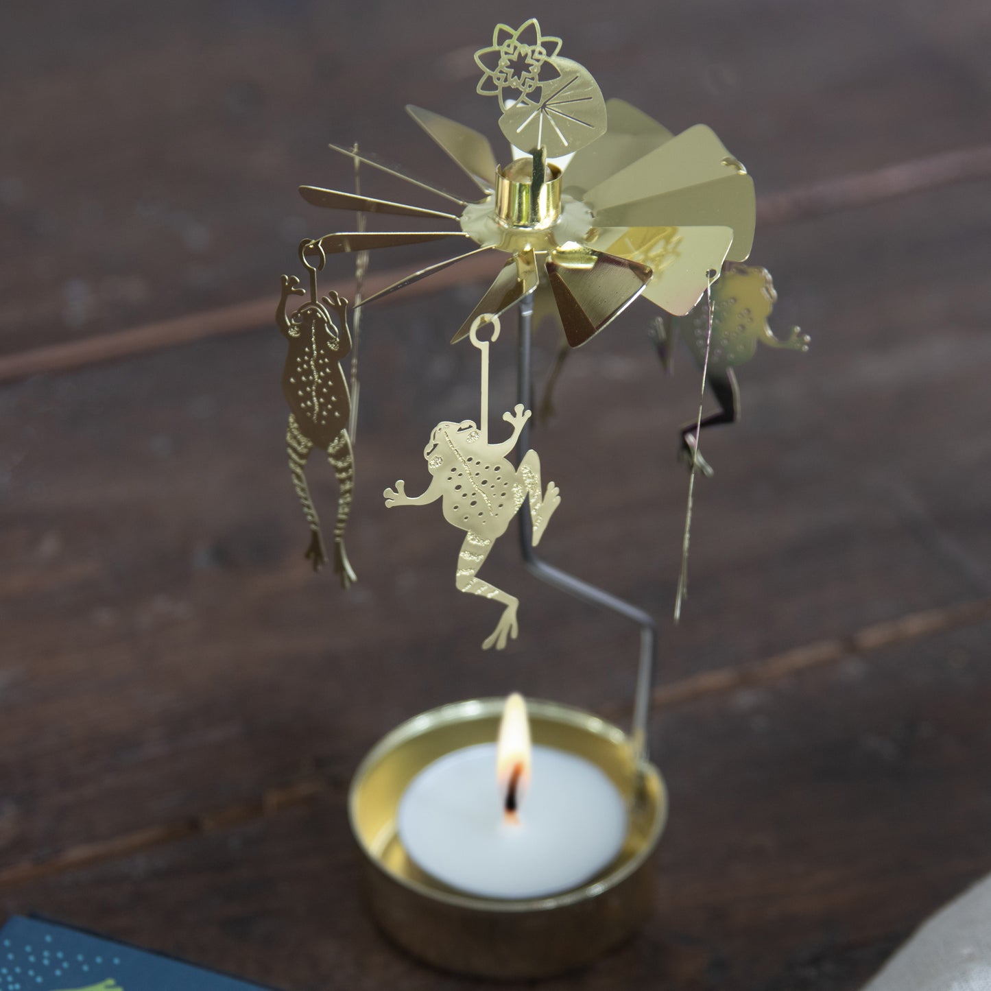 Rotary Candle Holder - Frogs