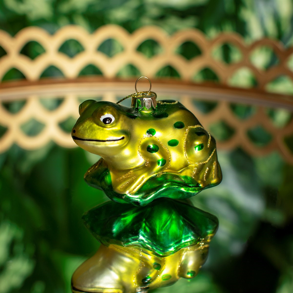 Frog On Leaf Bauble